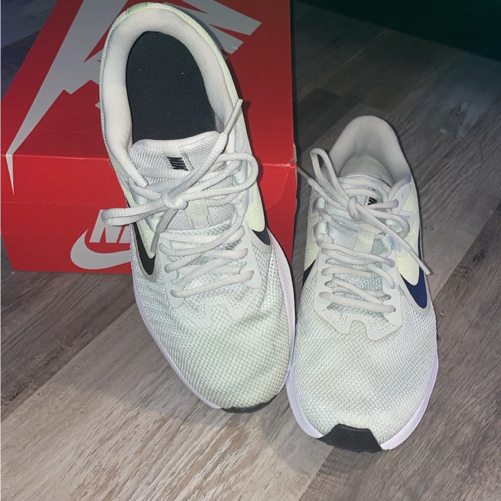 Nike work out shoes
